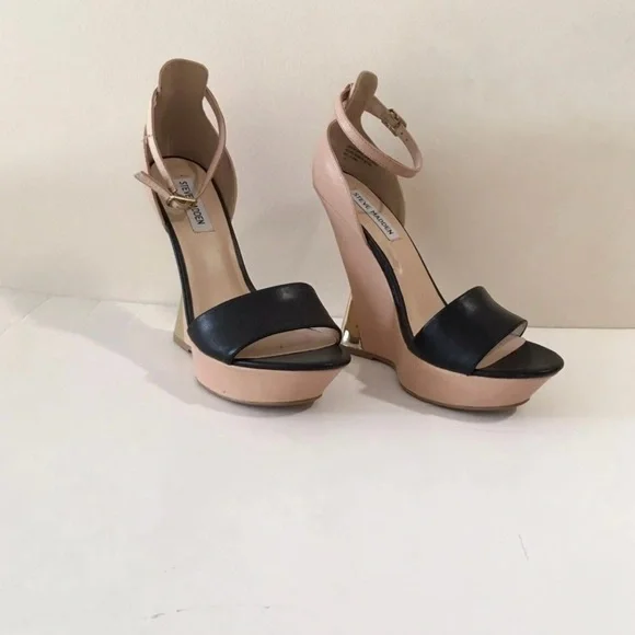 Steve Madden Beige Open-toe Wedges with Gold Heel Detail - Picture 4 of 9